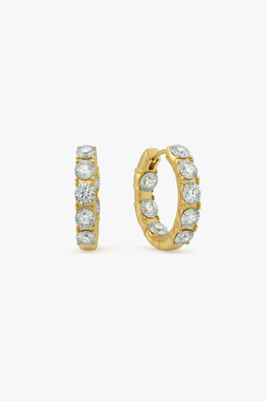 Orecchini a cerchio con zirconia