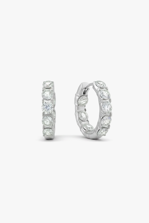 Orecchini a cerchio con zirconia