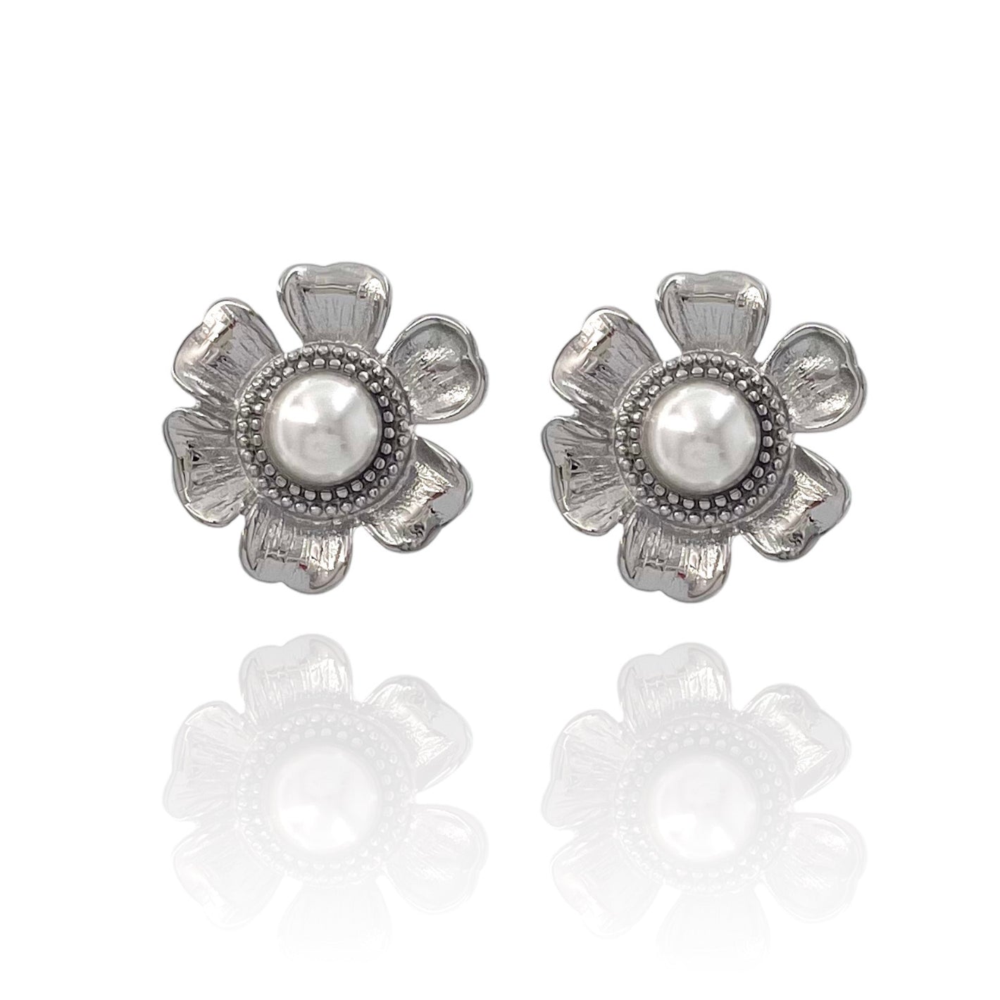 Orecchini stile antico con perla