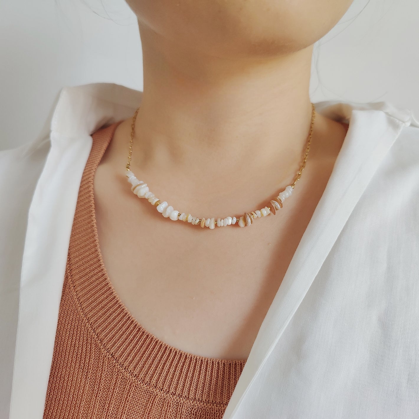 Collana pietra bianca